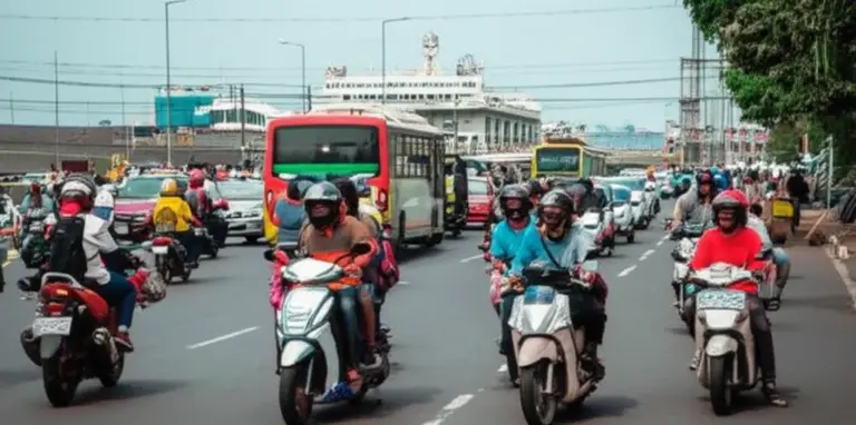Getting Around Indonesia: The Ultimate Guide to Transportation Options for Travelers and Expats