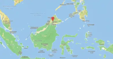 Getting to each destination: best transport options (flights, ferries, private driver) plus travel time, costs, and booking tips for Makassar → Tana Toraja → Togians