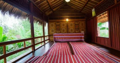 How to Choose and Book Authentic Homestays in Flores: What to Expect, Etiquette, and Sustainable Practices