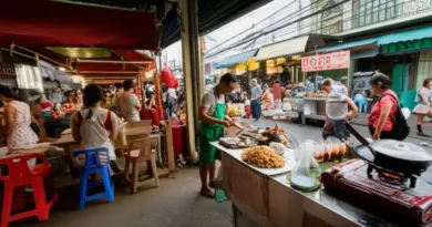 Save on Food and Sleep: Street food, warungs, hostels, homestays, and cooking tips to stretch your daily budget