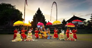 What is the cultural and spiritual significance of Balinese temple ceremonies and why understanding them matters for visitors