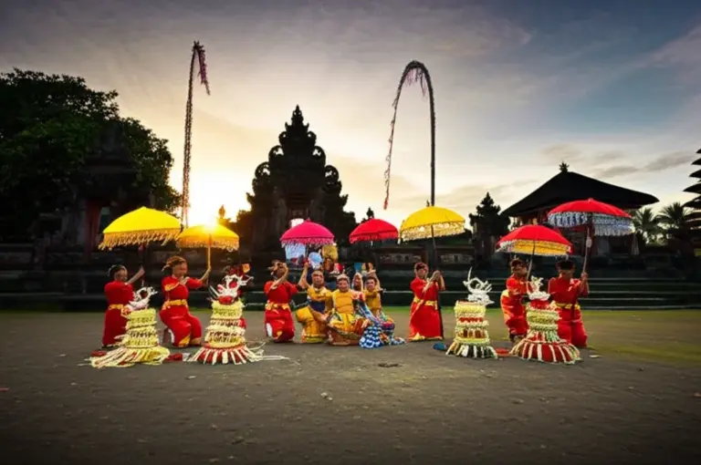 What is the cultural and spiritual significance of Balinese temple ceremonies and why understanding them matters for visitors