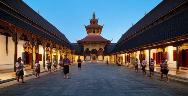 What is the history and significance of the Kraton Yogyakarta in Javanese court culture?