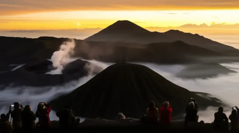 Why Mount Bromo’s Sunrise Experience Is Unmissable — Best Times, Views, and Photography Tips
