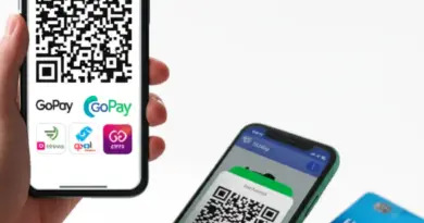 Navigating Cashless Payments: E-wallets, Card Acceptance, QR Payments, and How to Set Up GoPay/Ovo/Dana as a Foreigner