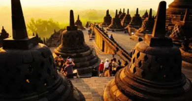 Exploring Borobudur Temple: Architecture, Reliefs, Sunrise Tours, and Visitor Tips for Photographers