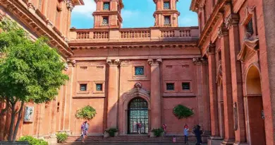 Planning Your Visit: Best Times, Entry Fees, Transportation, and Accessibility Tips for Kota Tua and Museums