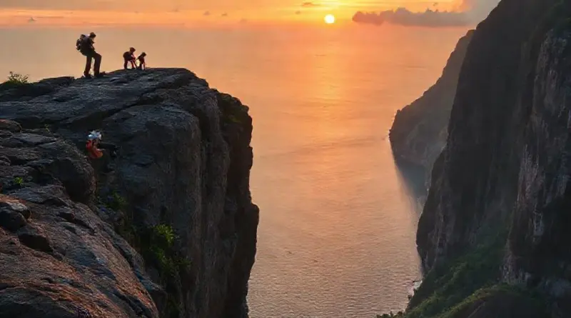 Rock Climbing in Indonesia: The Ultimate Guide to the Best Routes, Seasons, and Tips for Bali and Java